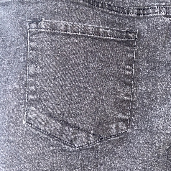 Quality PD&C Authenticity Stretch Jeans - Picture 5 of 8